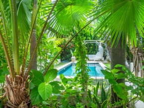 Отель Medori Villa Seminyak  Kuta